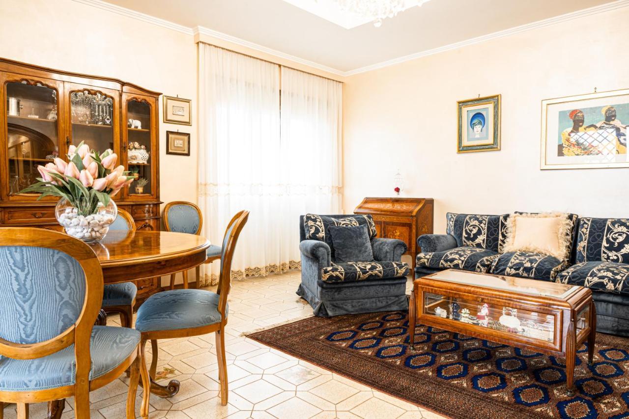Apartment Quinto Piano Rom